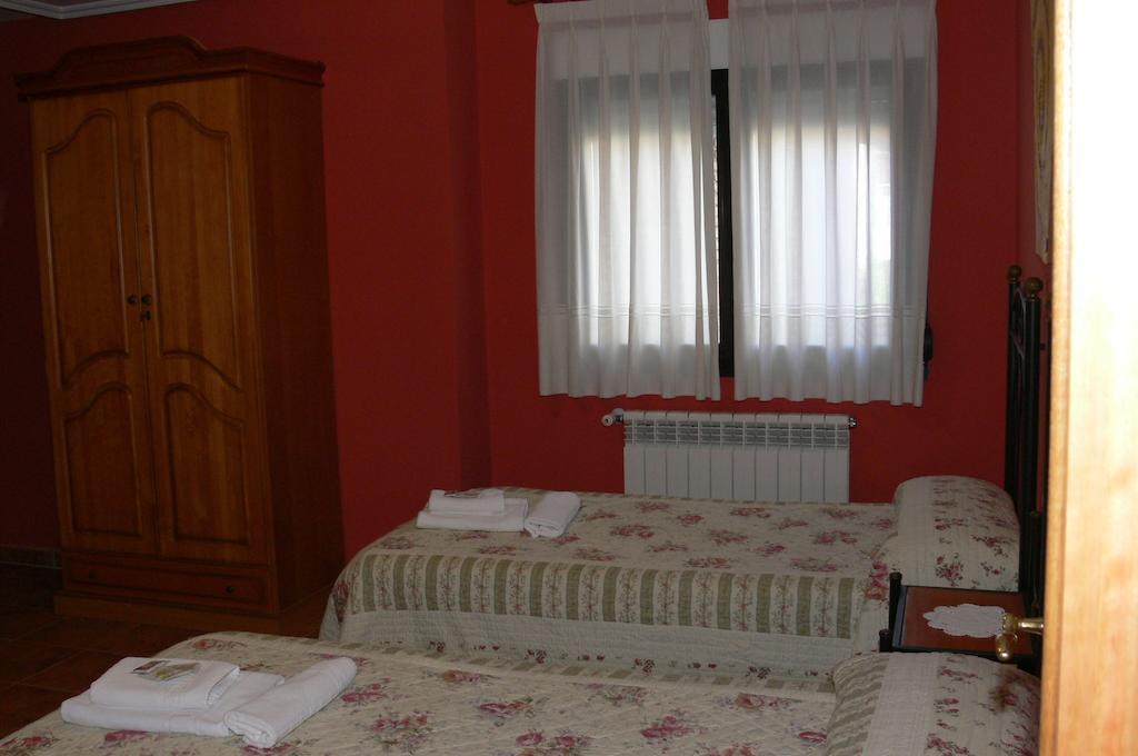 Casa Mariví Hotel Niembro Quarto foto