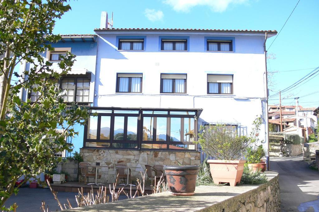 Casa Mariví Hotel Niembro Exterior foto